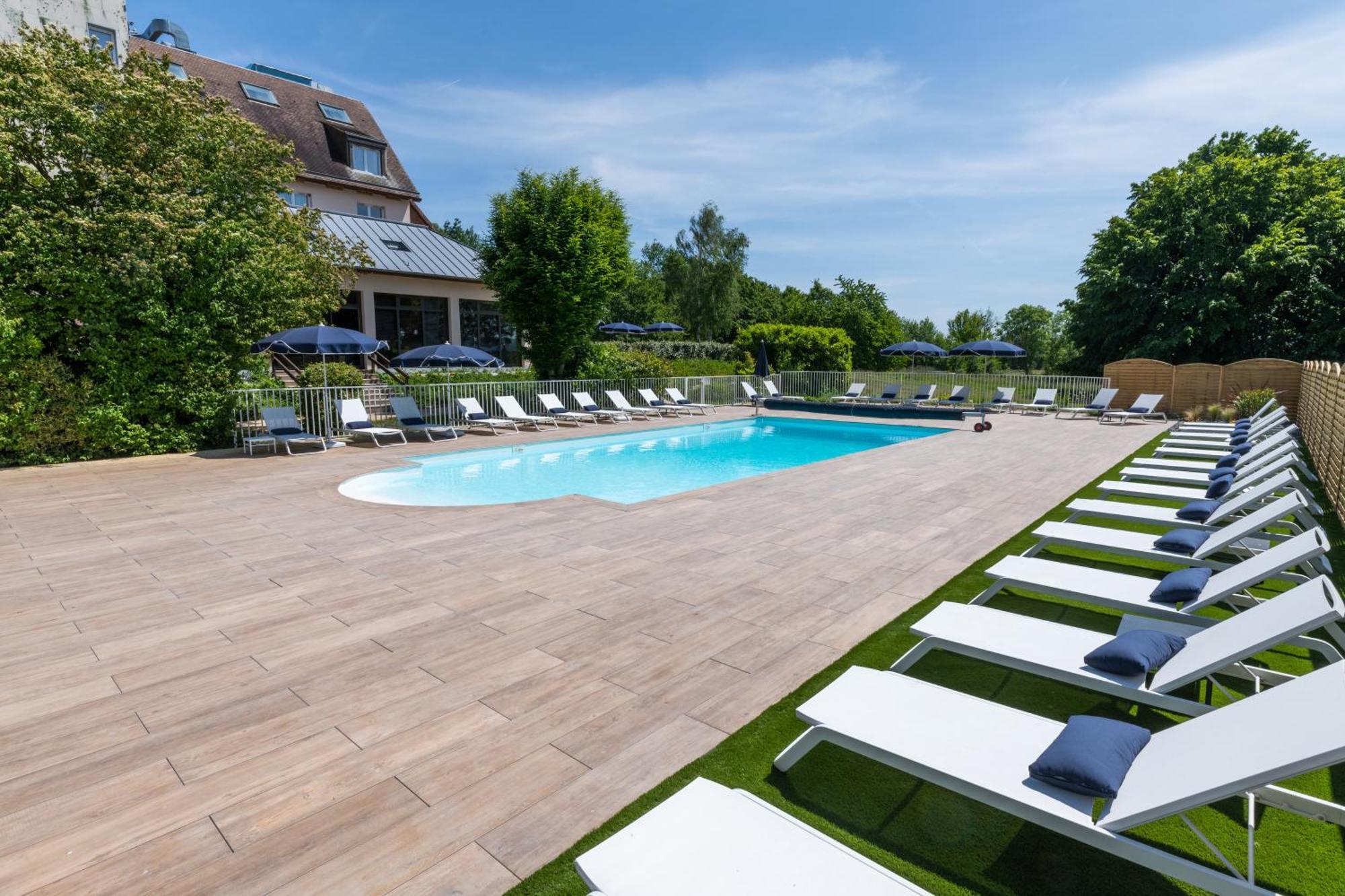 Hotel Les Jardins De Deauville Saint-Martin-aux-Chartrains Exterior foto
